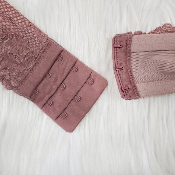 Torrid Curve Pink Lace Bra Size 46B Push Up Plunge Adjustable Women's Wired - Picture 4 of 10